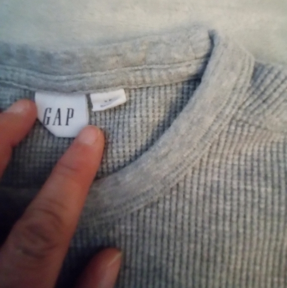 Gap sweater - Picture 2 of 2